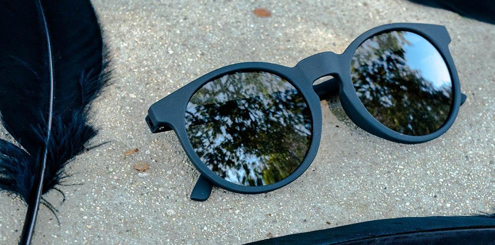 It's not Black it's Obsidian-Circle Gs-RUN goodr-3-goodr sunglasses
